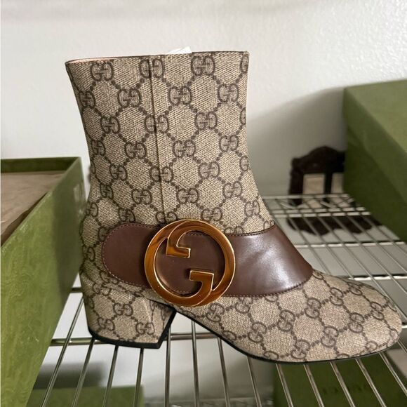 Gucci Women's Brown Monogram Ankle Boots Blondie GG Supreme ankle-boots size 7 - Picture 1 of 5